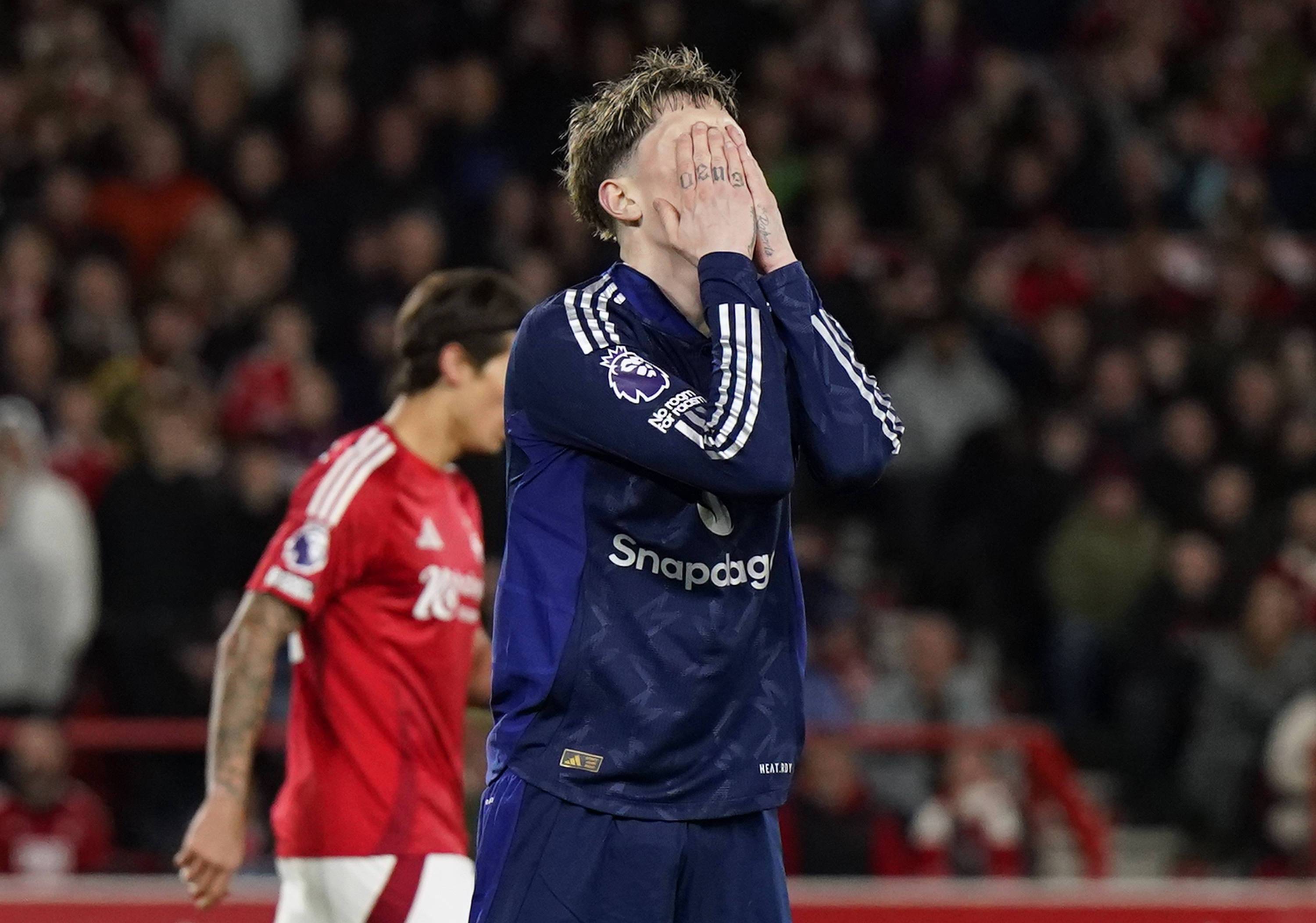 英媒：若切尔西那不勒斯再提交5000万镑报价，曼联考虑出售加纳乔